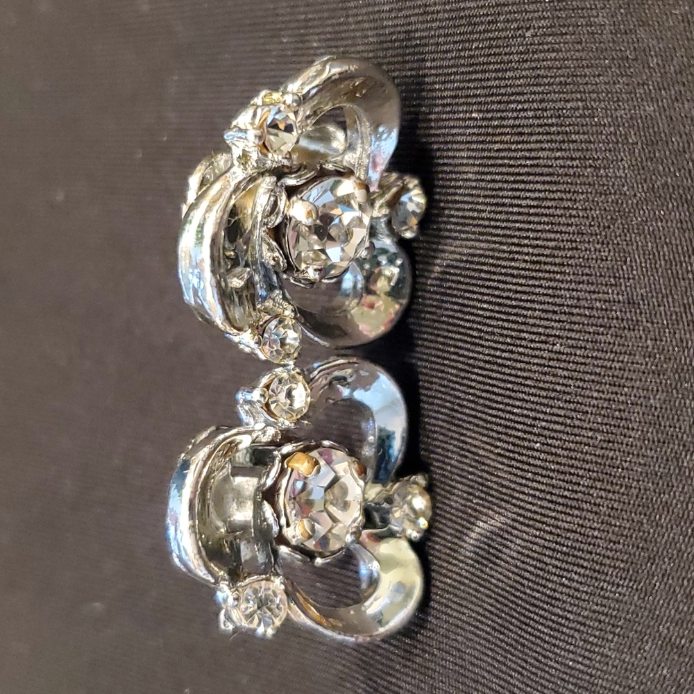 Vintage Rhinestone Clip back Earrings